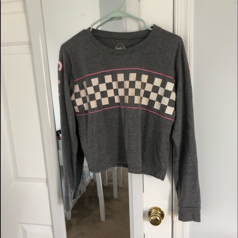 Cropped Long Sleeve Hollister Graphic Tee